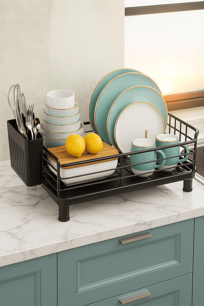DryMaster™ – Égouttoir à Vaisselle Compact et Élégant – Rangement Cuisine avec Évacuation Automatique & Séchage Rapide - FaciliCasa