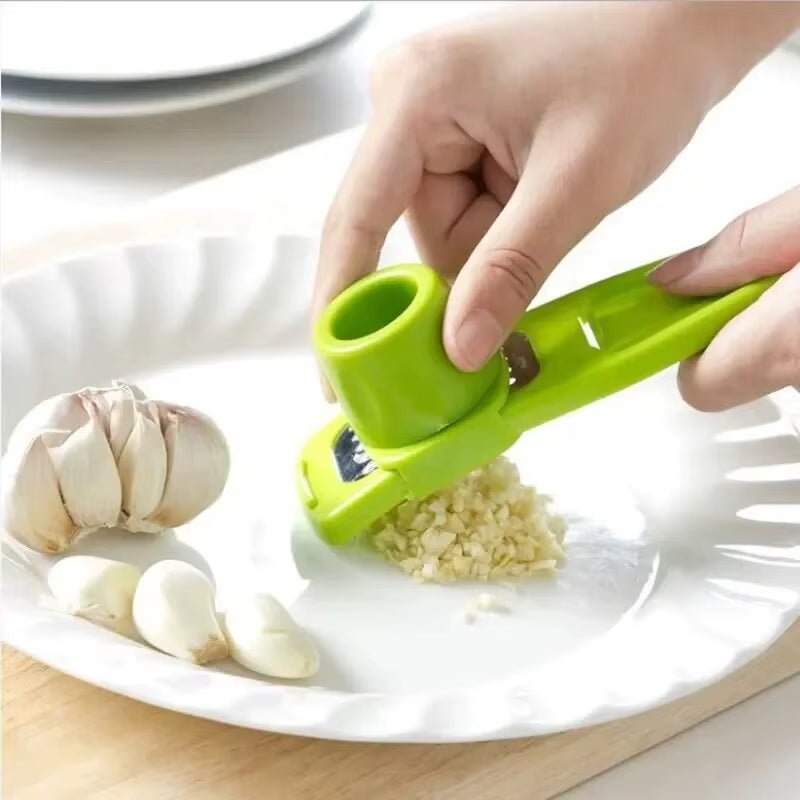GarlicTwist™ - Râpe à ail ergonomique et rapide pour une cuisine sans effort - FaciliCasa