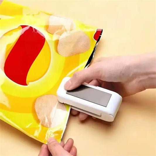Mini Scelleuse Portable™ – Fermez vos sachets en 1 seconde, sans gaspillage ! - FaciliCasa