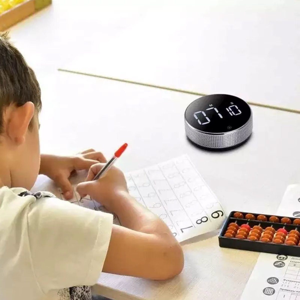 TimeMaster™ – Minuteur numérique magnétique LED | Pour cuisine, études, sport & douche, rotation facile et alarme puissante - FaciliCasa